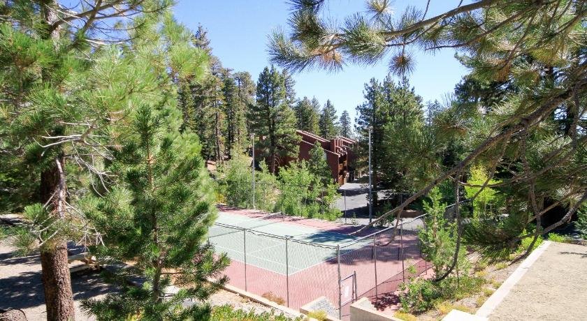 Mammoth Ski & Racquet Club 54