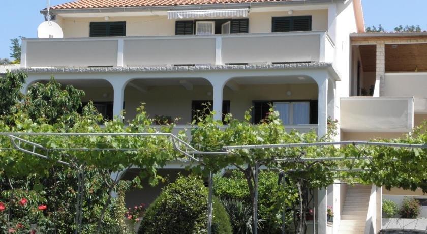 Apartments Lopar 893