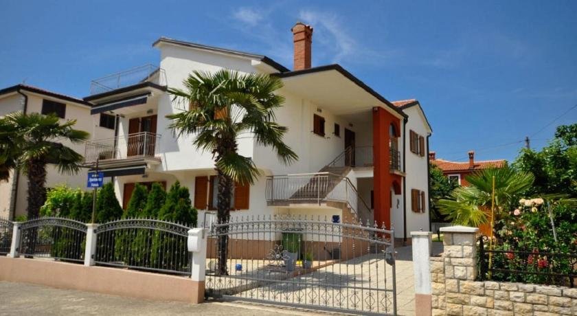 Natasa Apartments Novigrad