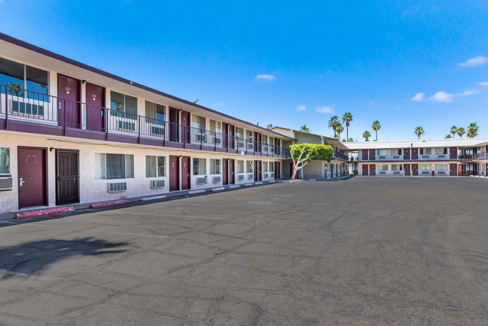 Knights Inn and Suites Yuma