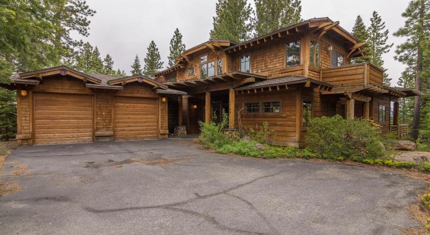 Charlton by Tahoe Truckee Vacation Properties