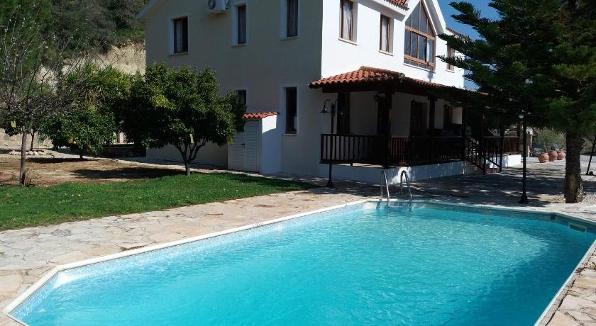 Ayios Sozontas Villa - The ideal hideaway