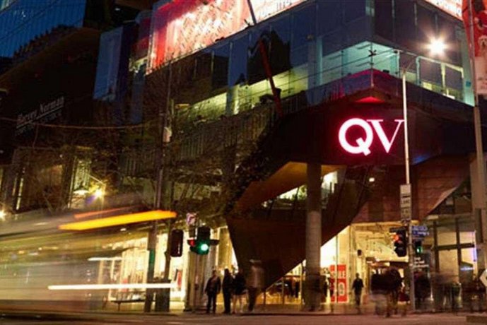 A Modern 2br Apt 5-Min Walk To Melbourne Central
