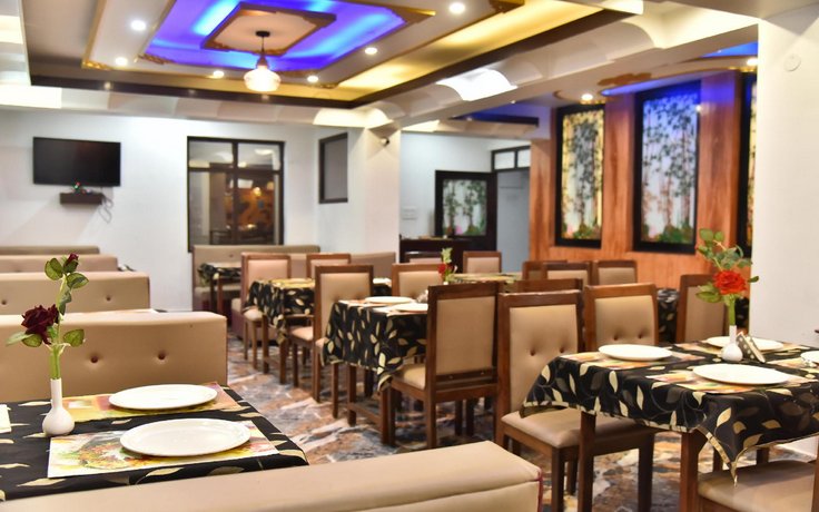 Alpine Hills Hotel - Best Hotel In Gangtok