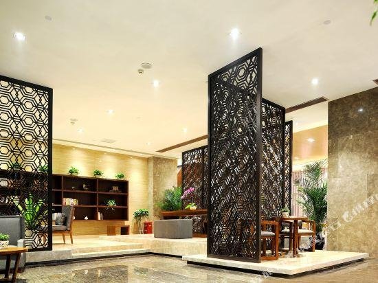 Yannian Huijing Hotel