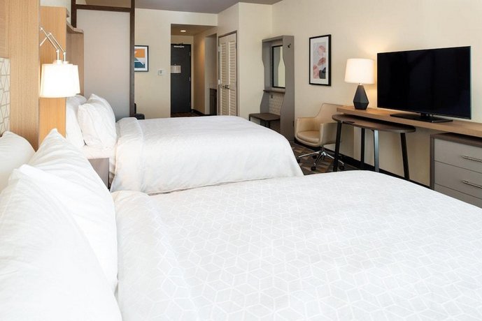 Holiday Inn & Suites - Idaho Falls