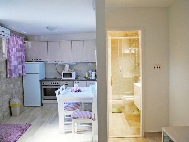 Apartments F&A