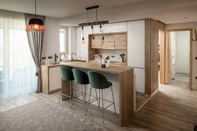 Kanopian Penthouse Hotel