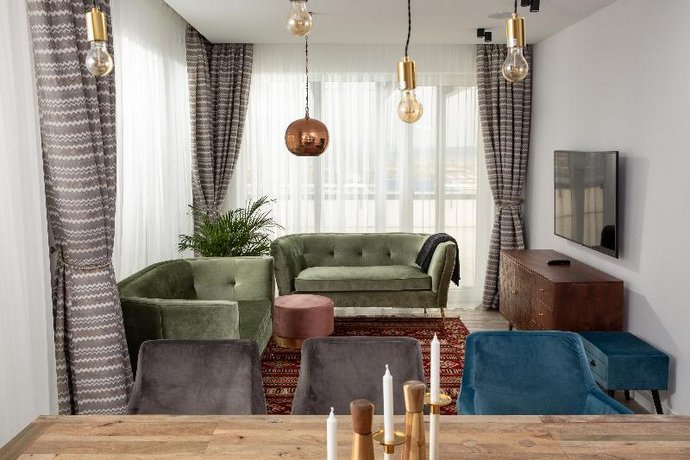 Kanopian Penthouse Hotel