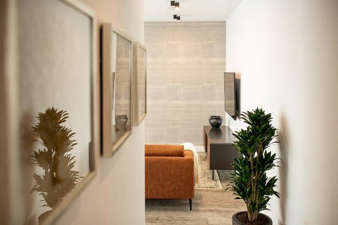Kanopian Penthouse Hotel