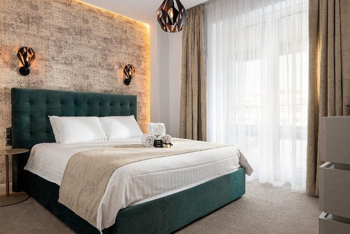 Kanopian Penthouse Hotel