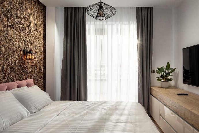 Kanopian Penthouse Hotel