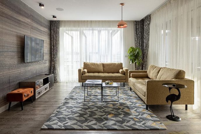 Kanopian Penthouse Hotel