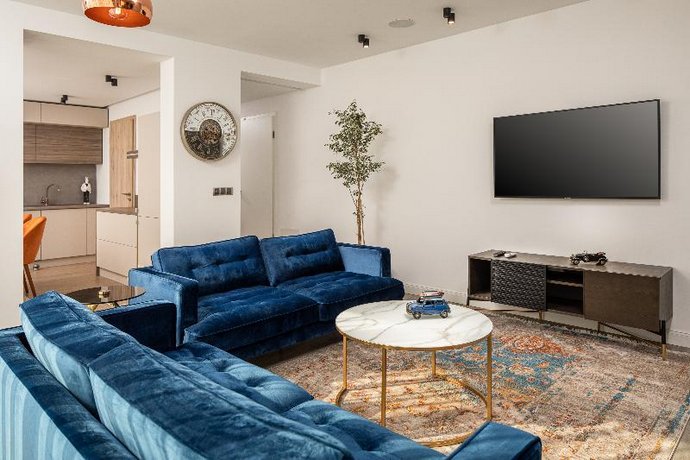 Kanopian Penthouse Hotel