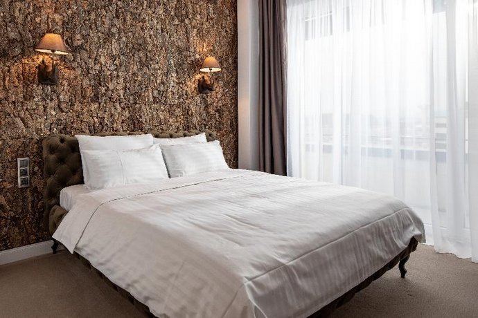 Kanopian Penthouse Hotel