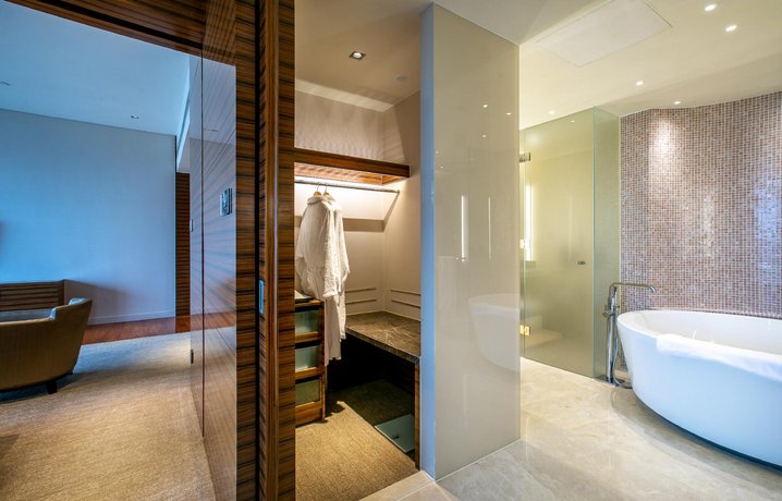New World Guiyang Hotel