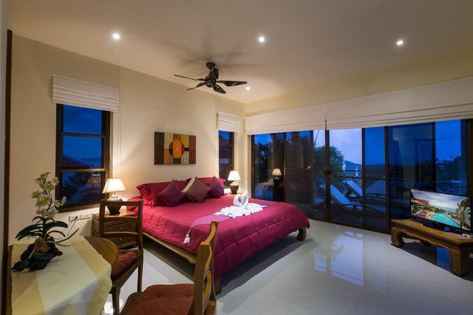 Villa Celiana- Cozy 3BR Seaview Villa Near Beach