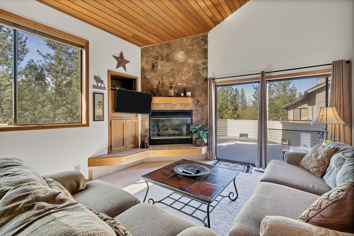 Crag 8 Four-Bedroom Home