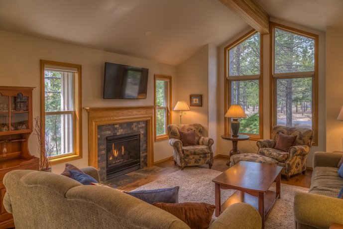 9 Hoodoo-AC-Hot Tub-5BR/3BA
