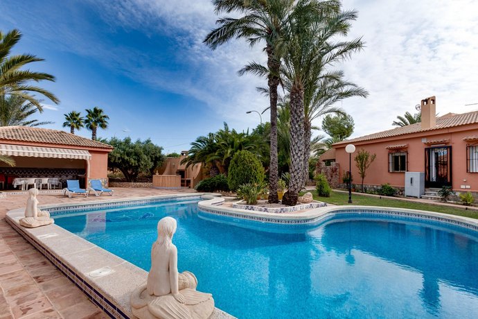 Villa With 2 Bedrooms in El Chaparral With Private Pool Enclosed Garden and Wifi - 5 km From the B