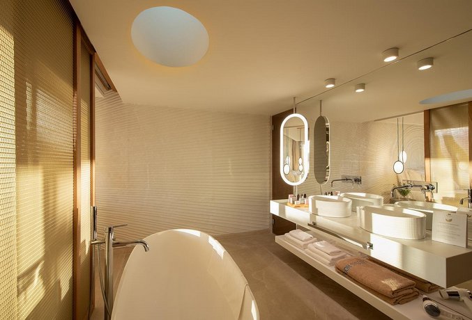 Mitsis Rinela Beach Resort & Spa