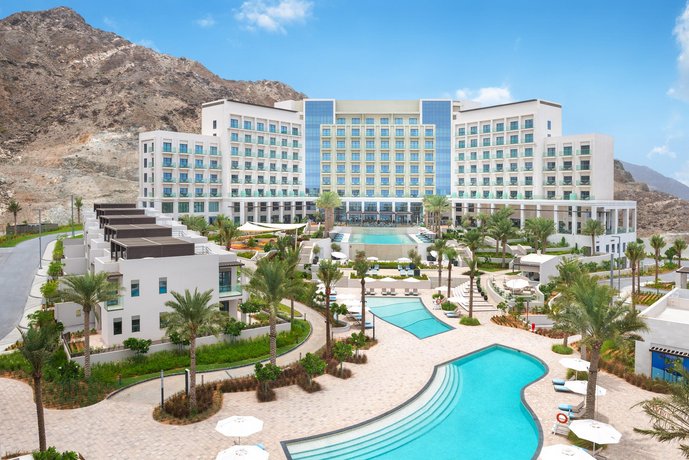 Address Beach Resort Fujairah Jabal Dadnah United Arab Emirates thumbnail
