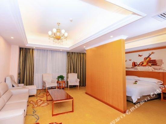 Vienna Hotel Shenzhen Longgang Ainan Road