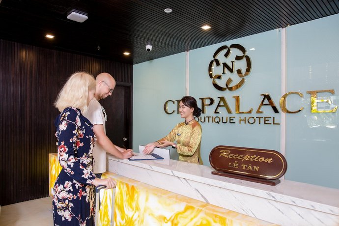 CN PALACE HOTEL