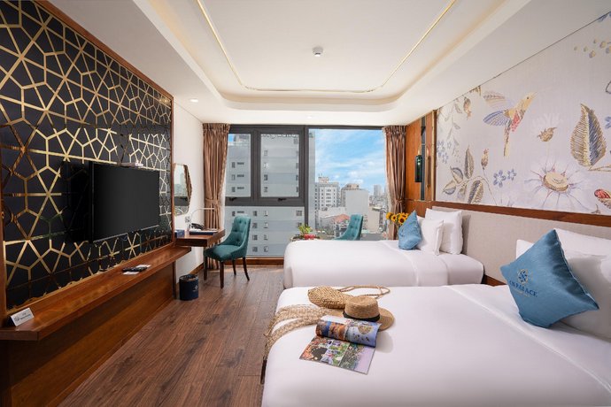 CN PALACE HOTEL