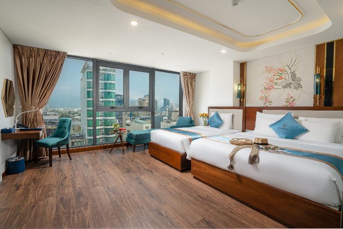 CN PALACE HOTEL