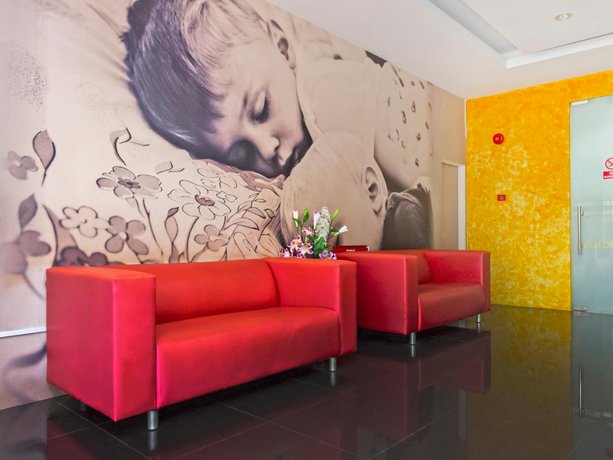 OYO 705 Golden Pearl Hotel