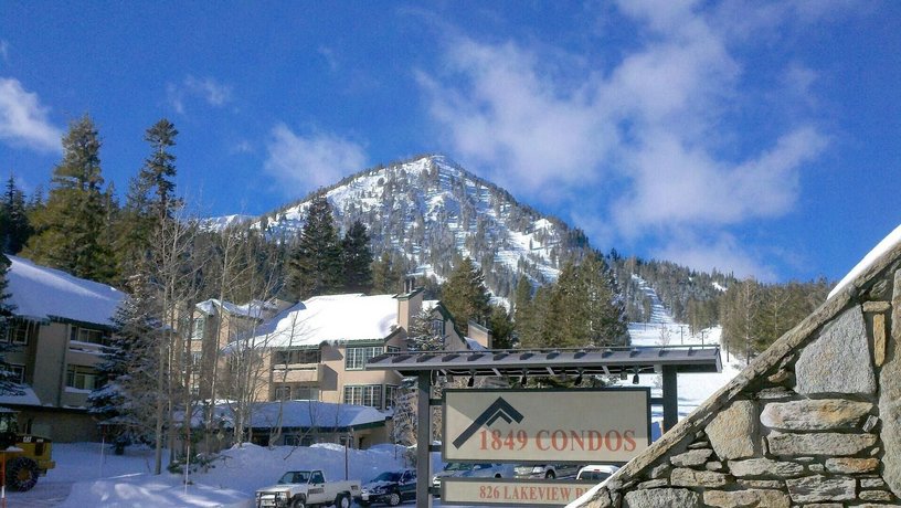 Spacious 2 Bedroom Condo With Mountain View