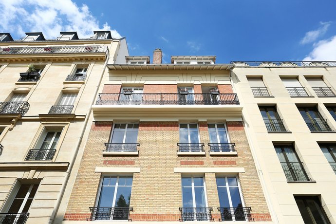 Eiffel Village Apartments Paris