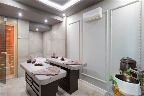 Blue Marlin Deluxe Spa & Resort