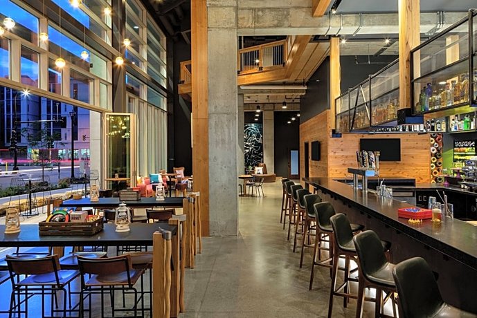 Moxy Minneapolis Downtown