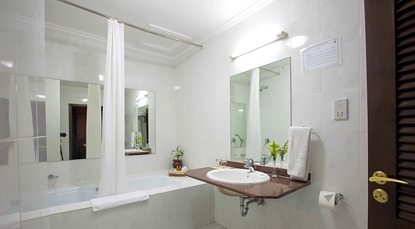 African Regent Hotel