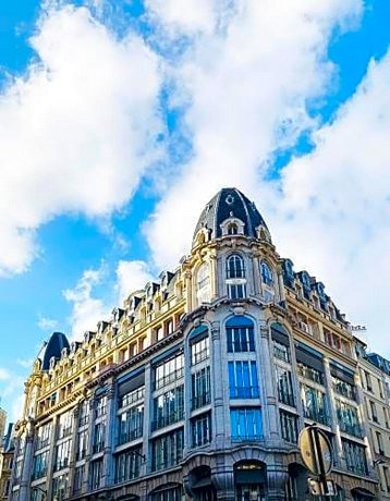 Tinah Paris