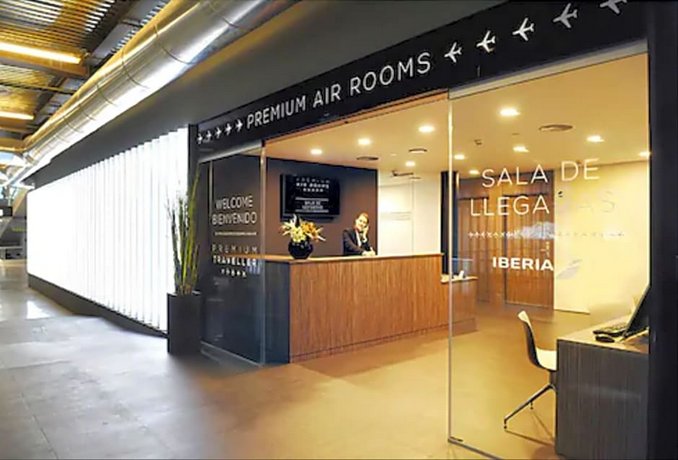 Air Rooms Madrid Airport By Premium Traveller Madrid-Barajas Airport Spain thumbnail