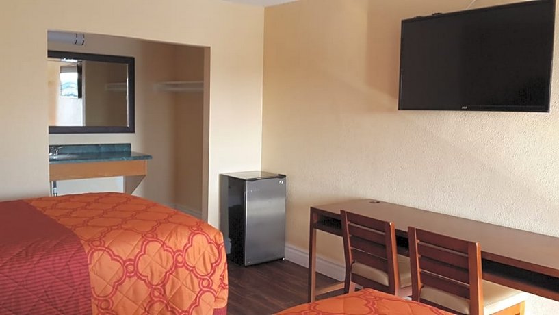American Regency Inn