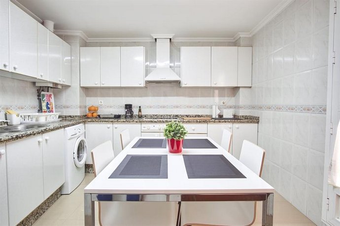 Apartamento en el corazon de Triana garaje y patio