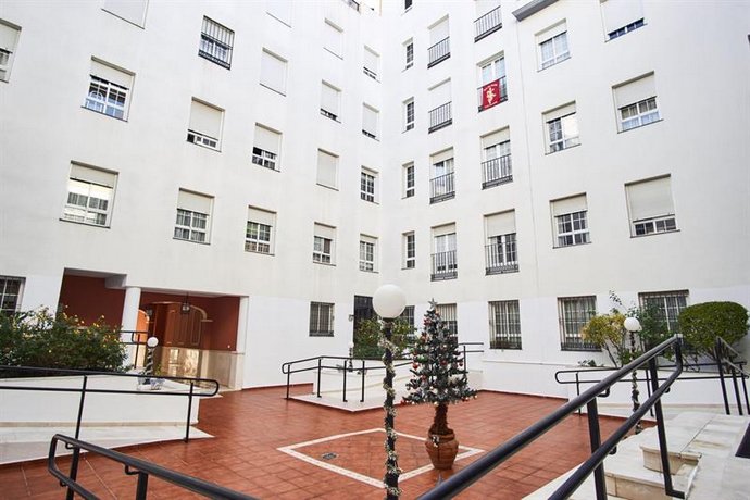 Apartamento en el corazon de Triana garaje y patio