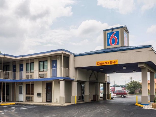 Motel 6 Evansville