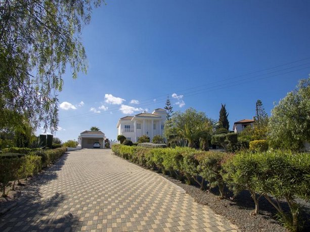 Villa Georgia Protaras