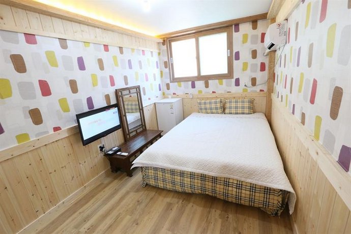 Hanok Village Guesthouse