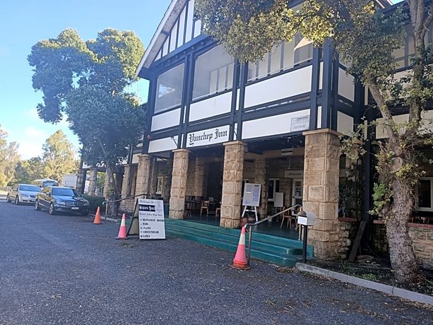 Yanchep Inn