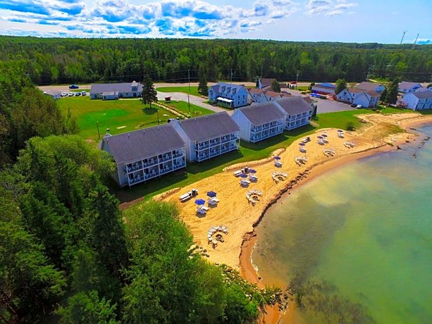 Clearwater Lakeshore Motel