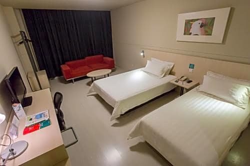 Jinjiang Inn Beijing East Lianshi Road