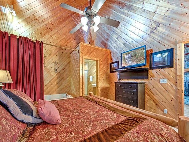 Irish Blessings- One-Bedroom Cabin