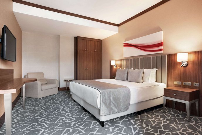 Ramada Istanbul Alibeykoy
