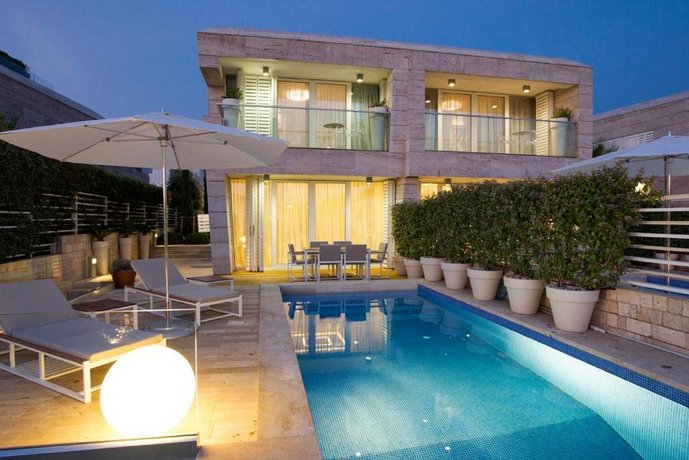 Beachfront Villas Resort